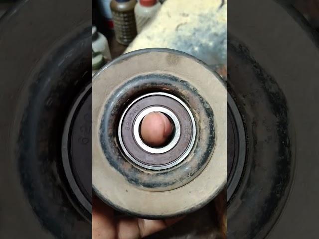 AC compressor adjuster pulley bearing replacement Suzuki Alto!#maruti#suzuki #accompressor#bearing