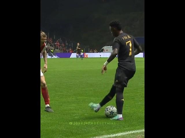 Vinicius Jr Skills 