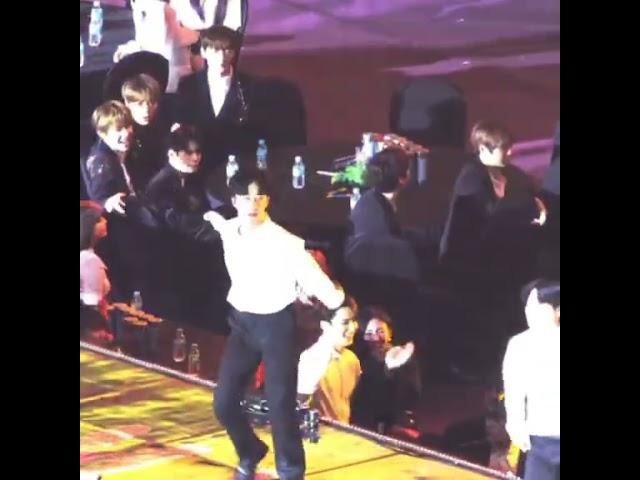 mingyu outfit matches with the dancer 