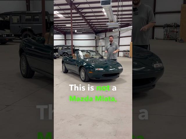 This Is NOT A Mazda Miata?!?! (Eunos Roadster)