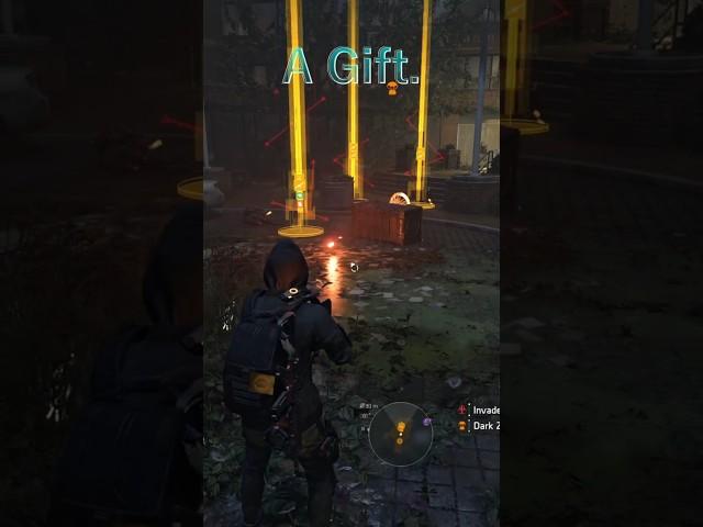 Gifting This Drop – Take It! I The Division 2 Y6S3 #shorts #youtubeshorts