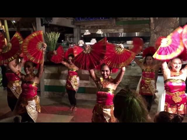 Ubud Studio students' performance at AWC 2016