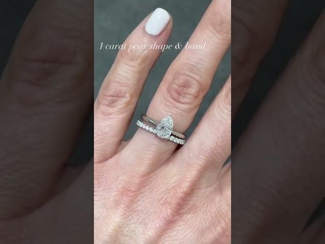 1 carat pear shape engagement ring and matching band