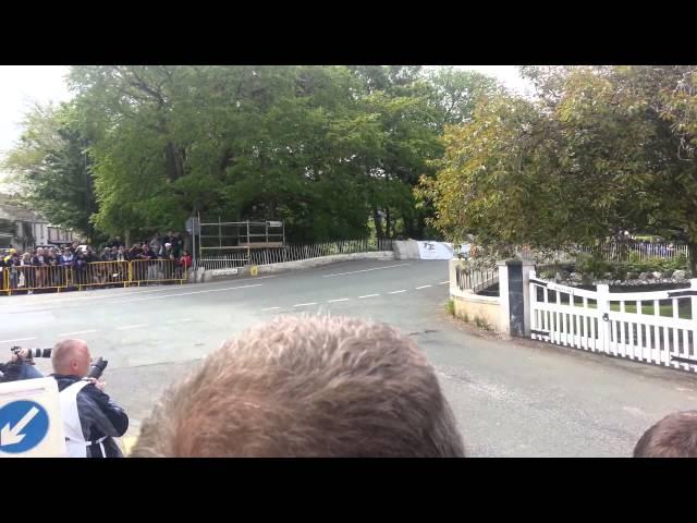 TT Manx Grand Prix 2013 - Ballaugh Bridge - Isle of Man (2Alf)