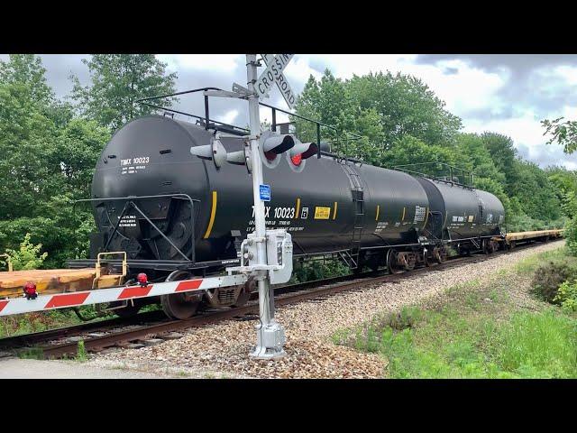 Storage Car Train Versus Steep Grade!  Super Elevated Curve On Norfolk Southern & CSX Fast Train!