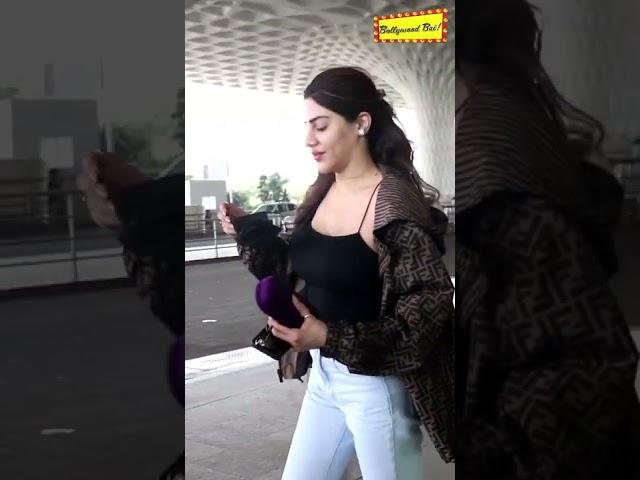 Beautiful Nikki Tamboli Spotted At The Airport #nikkitamboli #BollywoodBai