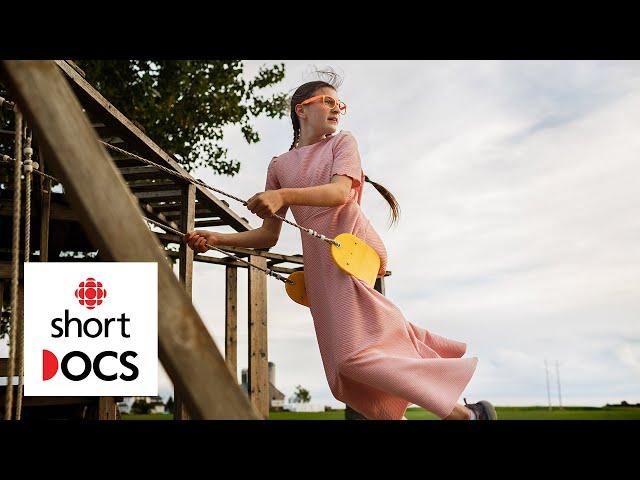 A Mennonite girl must decide between Church & motherhood or joining the wider world | Hollie’s Dress