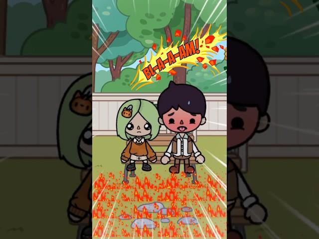 The floor is lava in Toca Boca #tocaboca #tocalifeworld #tocalifestory