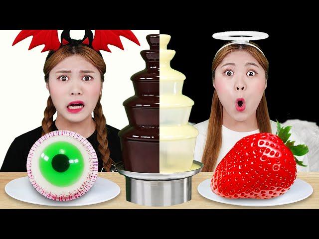 Black VS White Color Chocolate Fondue Challenge 하이유의 흰색 검정색 초콜릿 퐁듀 챌린지 | HIU 하이유