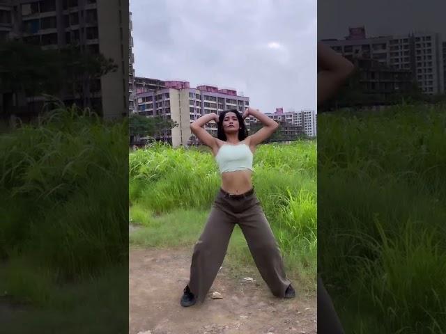 Vartika Jha #Dance #shorts #ytshorts #vartikaJha #VartikaJhaWorld , India's Best Dancer | Bollyvox