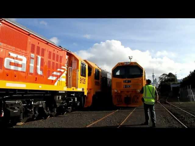 NEW DL Class Locomotive Cab Tour @ Auckland's Port Yard DC 4029