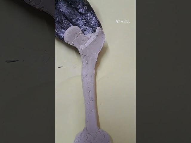 Femur bone with clay #braincraft #art