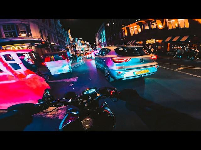  NIGHT PARTY VIBES IN LONDON.  | Yamaha MT-09 SP Akrapovic & Quickshifter. [4K]