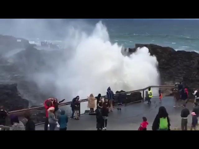 GIANT WAVE KIAMA BLOW HOLE 2016