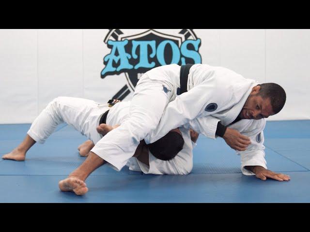 S Mount Triangle Strangle - Andre Galvao