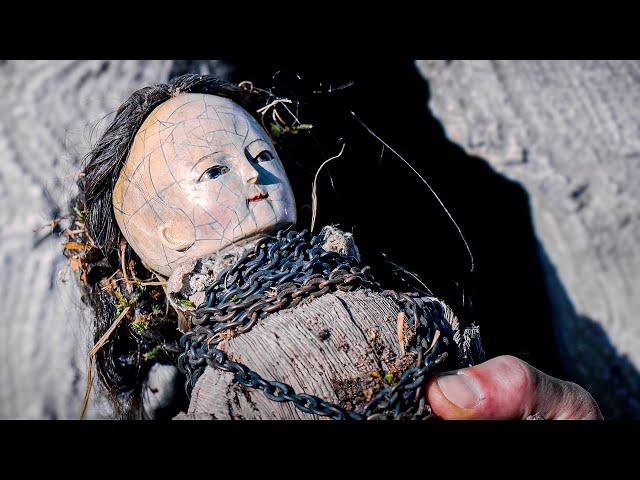 Doll Held a Devil Trapped For 1000 Years Until a Reporter Unknowingly Breaks it