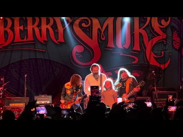 Blackberry Smoke - Old Scarecrow (w/ Canaan Grey)