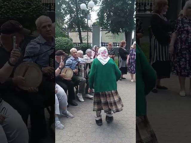 15.06.2025. Вечеринка в парке Гомеля.