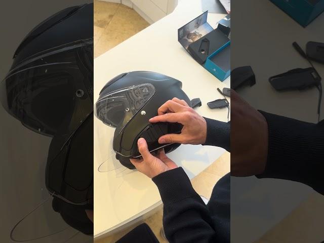 Installing a Cardo Edge onto a HJC Helmet