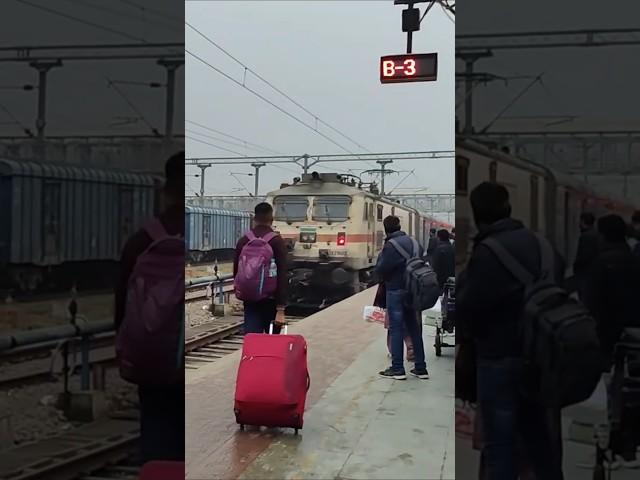 Onboard Journey with Train 22981 Kota SGNR from Kota Jn to Bikaner in heavy rainfall upto Jaipur