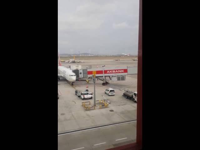 Airplane after motor defect landed in Airport