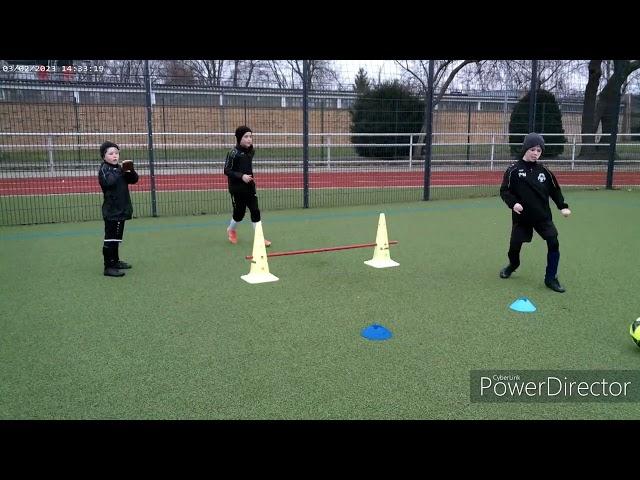 Fußballtraining mit Kindern - Koordination, Torschuß und Schulterblick