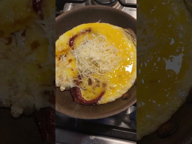 3 ingredients! salami, eggs, mozzarella cheese. #breakfast #eggsandwich #salami #cheese #easyrecipe