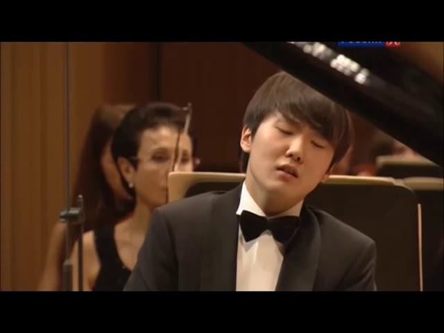 Seong-jin Cho  Rachmaninoff Piano Concerto No.3 (2016)