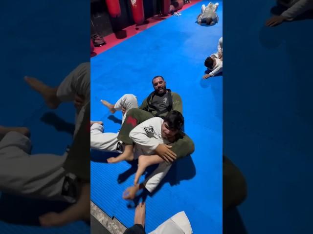 Bow and arrow choke, with one of my favorite bears #Jiujitsu