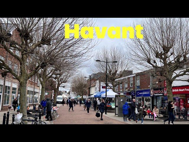 Walking in Havant town centre|Hampshire