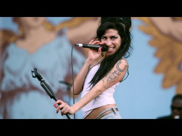 Amy Winehouse - Isle Of Wight 2007