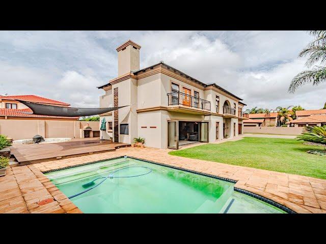 5 bedroom double-storey house for sale in Willow Acres | Pam Golding Properties