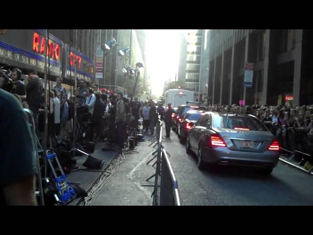 RedCarpetReport.com - Sex and The City 2 NYC premiere - Scenery