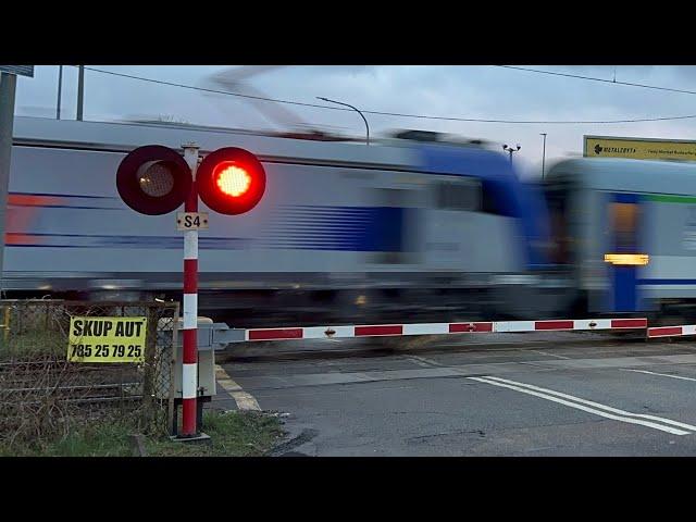 Przejazd kolejowy UP-1 Wejherowo ul. Pucka | Polish railway crossing in Wejherowo - 4 przeloty