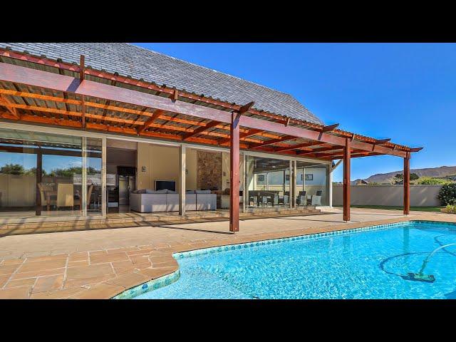 4 bedroom house for sale in Arabella Country Estate | Pam Golding Properties