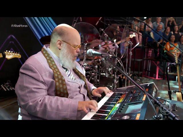 Ed Motta canta "Colombina" no Altas Horas