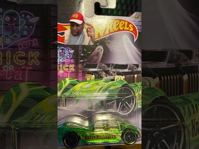 What-4-2 4/5 HotWheels Halloween