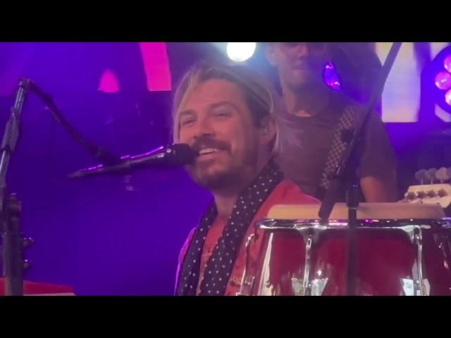 WONDERINGS: Hanson in Concert in 4K @ Epcot