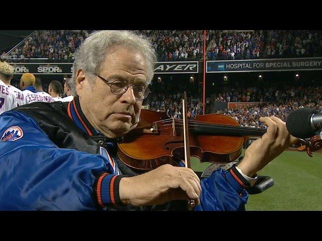 NL WC: Perlman performs anthem at Citi Field