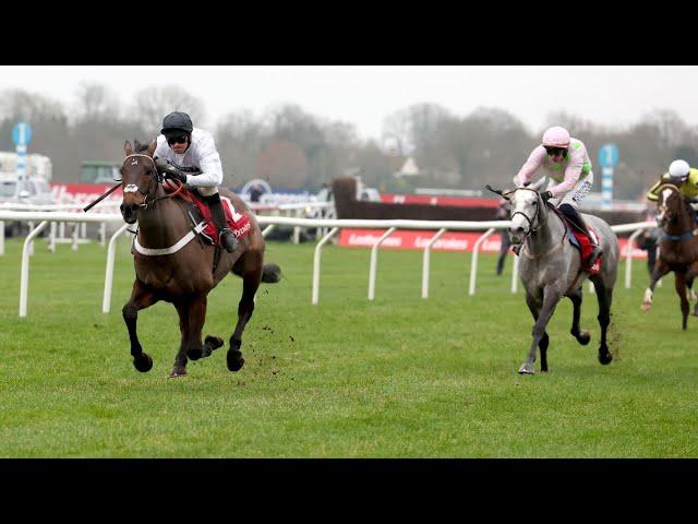 THE KING IS BACK! CONSTITUTION HILL wins third Christmas Hurdle