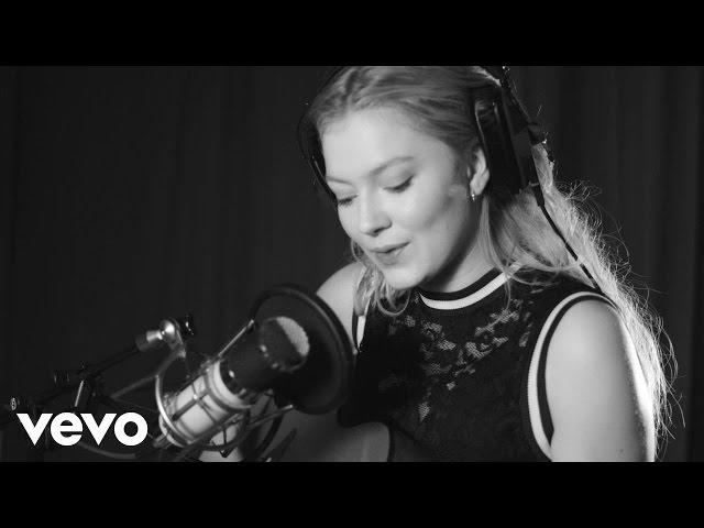 Astrid S - Jump (Live From The Studio)