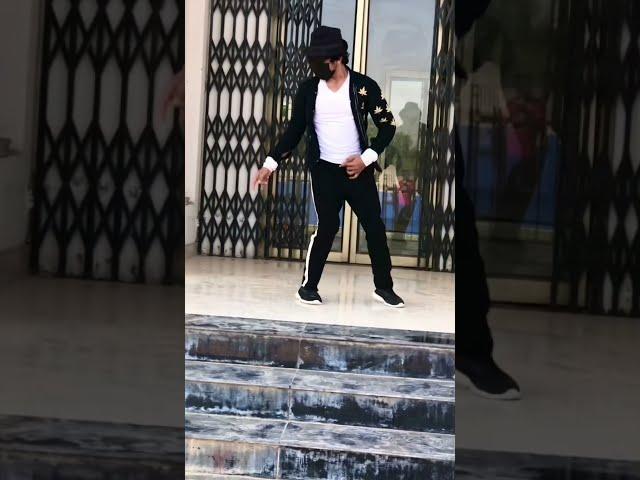 Chaiya chaiya dance by arslan anwar #shorts #dance #shahrukhkhan #michaeljackson