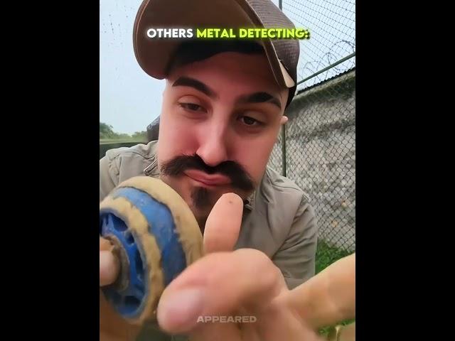 Others crazy metal detector finds Vs This guy ️
