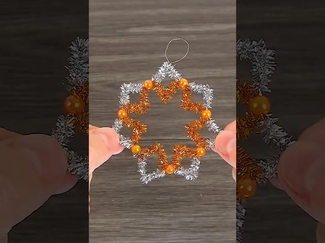 DIY Pipe Cleaner Snowflake