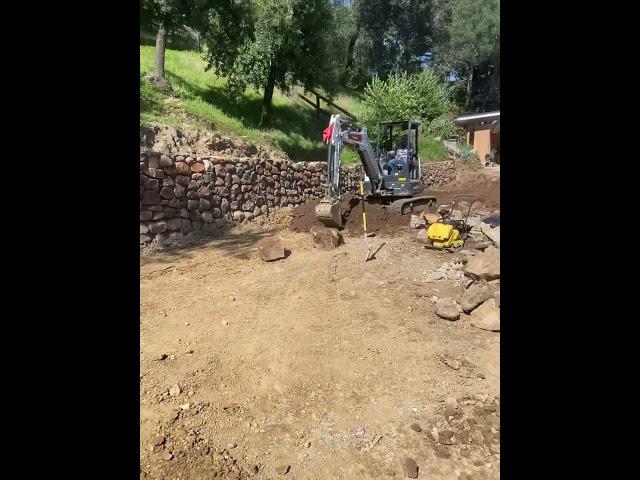 How to install fieldstone retaining wall