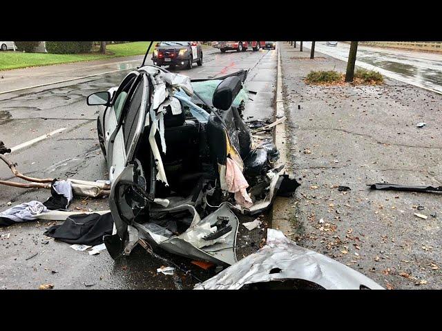 IDIOTS DANGEROUS TRUCK & CAR Crash ! STUPID DRIVERS COMPILATION 2024