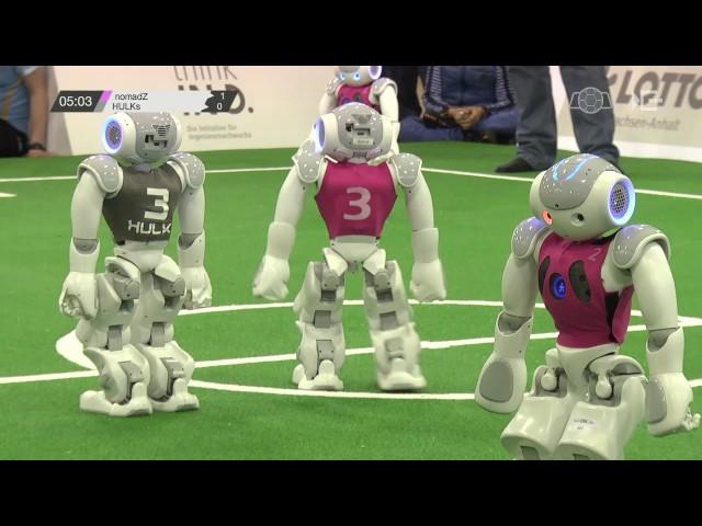 SPL: nomadZ – HULKs (3rd Place Challenge Shield) [RoboCup German Open 2017]