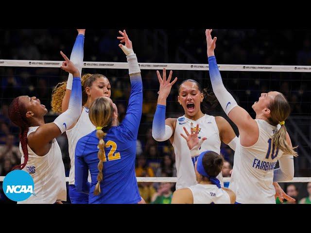 Full 5th set from Pittsburgh-Oregon battle in NCAA volleyball regional semifinals