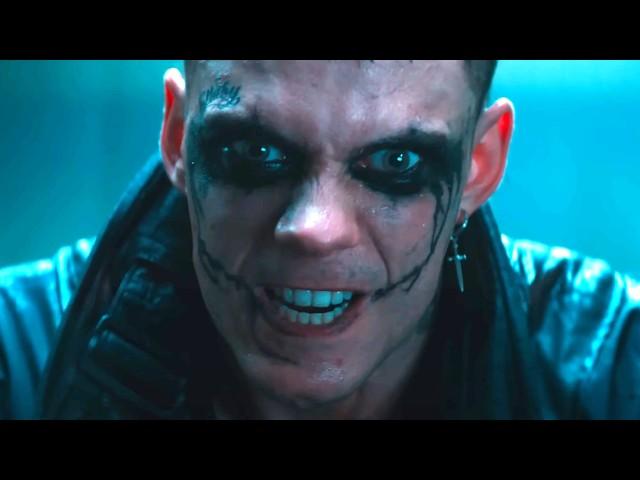 The One Thing Bill Skarsgard Regrets About His Look In The Crow