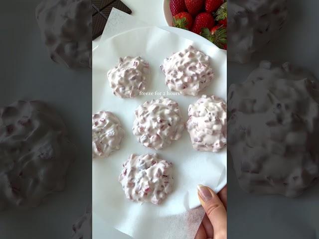 Healthy Dessert Recipe: Chocolate Strawberry Bites #healthydessert #quickdessert #easydessert